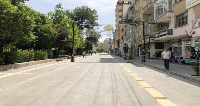 Kızıltepe’ de kısıtlama kalktı ama sokaklar yine boş kaldı
