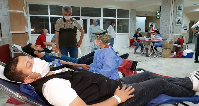 Nazilli halkından Kızılay’ın azalan kan stoklarına anlamlı destek