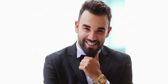 Emre Kara Instagram'da ünlü konuklarla canlı yayınlara devam ediyor