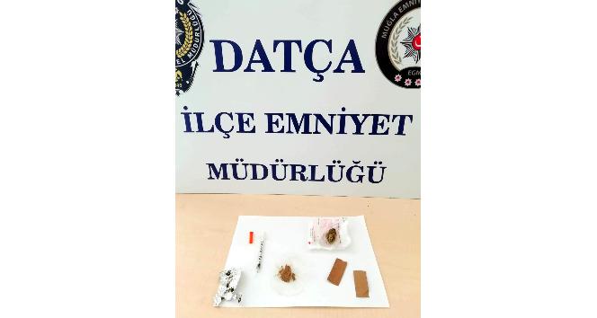 Antalya’dan Datça’ya eroin getiren genç satamadan yakalandı
