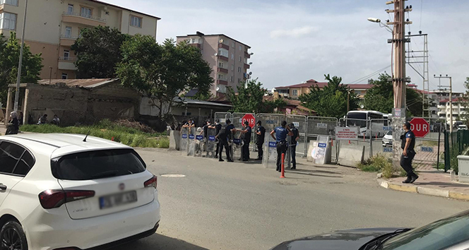 Görevden alınan HDP’li Iğdır Belediye Başkanı Akkuş tutuklandı