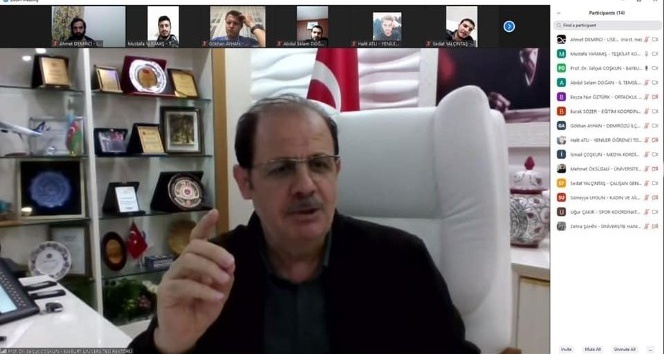 Rektör Coşkun, Türkiye Gençlik Vakfı Yönetim Kuruluyla telekonferansa katıldı