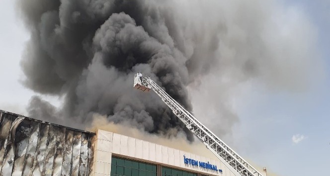 Başkentte medikal fabrikasında yangın