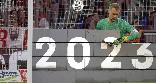 Bayern Münih, Manuel Neuer'in sözleşmesini 30 Haziran 2023'e uzattı