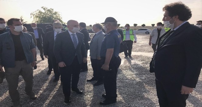 Ulaştırma Bakanı Karaismailoğlu hızlı tren hattı çalışmalarını inceledi