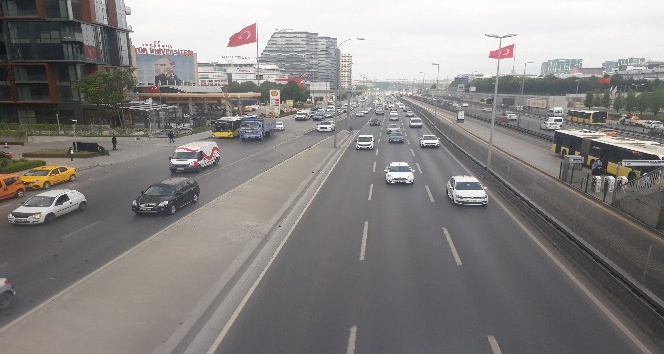 İstanbul’da trafik yoğunluğu arttı