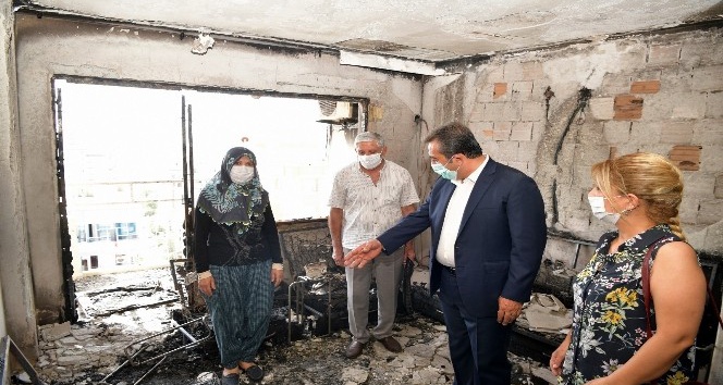 Başkan Çetin evi yanan aileye sahip çıktı