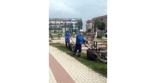 Bursa’da park ve bahçeler normalleşme sürecine hazır