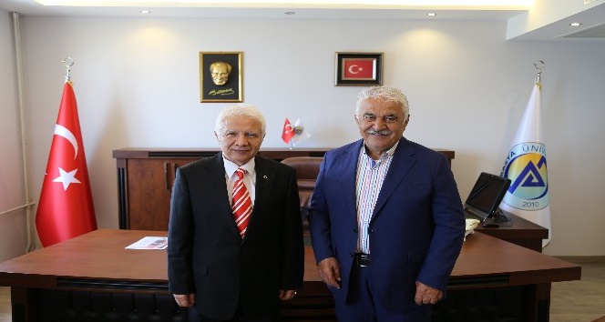 KTÜ eski rektörü Prof. Dr. İbrahim Özen, Avrasya Üniversitesi’nin akademisyen kadrosuna katıldı