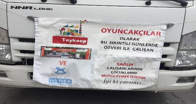 Türkiye Oyuncak Kooperatifinden sağlıkçıların çocukları için 18 bin 500 adet oyuncak