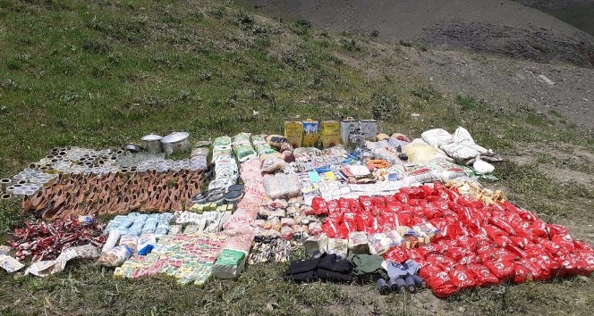 Van’da PKK/KCK terör örgütü operasyonunda 5,5 ton tahıl ve kuru bakliyat ele geçirildi
