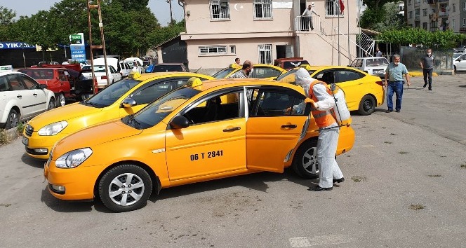 Altındağ’da taksiler dezenfekte edildi