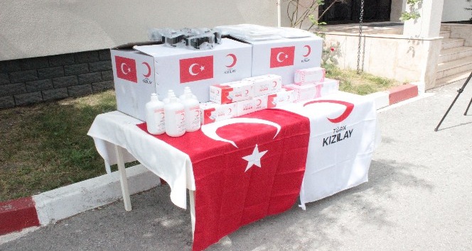 Türk Kızılay’dan Dağıstan’a 1 tır yardım malzemesi