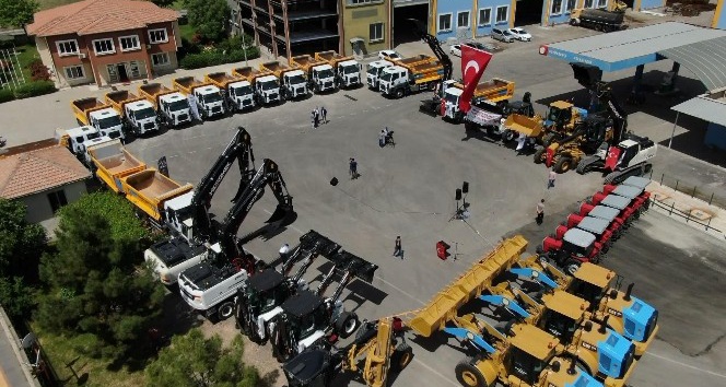 Büyükşehir Belediyesi Diyarbakır’a hizmet için çalışıyor