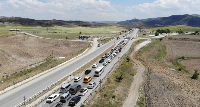 Ankara-Samsun karayolunda araçlar tek tek durduruldu