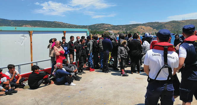 İzmir’de 72 sığınmacı kurtarıldı