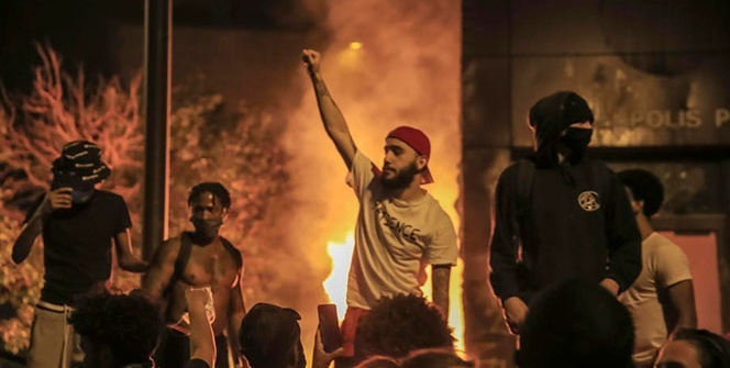 ABD'de ırkçılık isyanı şiddetini arttırdı