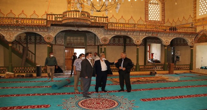 Vakıflar Bölge Müdürü Nurullah Osmanlı Akşehir’i ziyaret etti