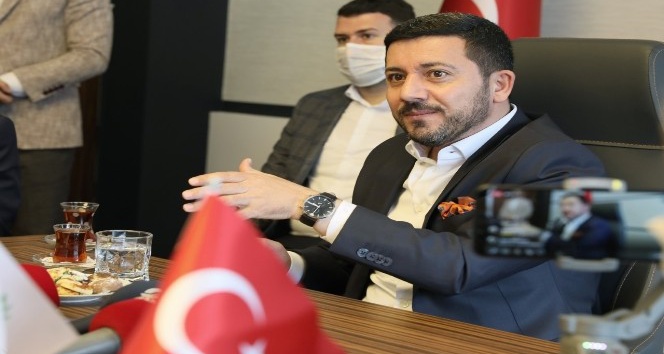 Belediye Başkanı Rasim Arı basın toplantısı düzenledi