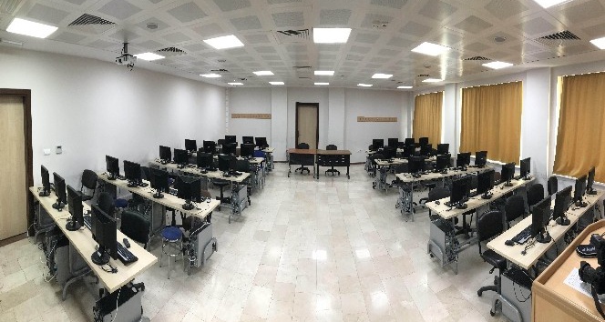 SUBÜ, bilgisayar laboratuvarlarını öğrencilere açıyor