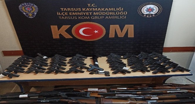 Mersin’de 57’si kuru sıkı, 92 silah ele geçirildi