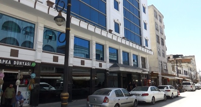 Sur olaylarında zarar gören 5 yıldızlı otel tadilata alındı