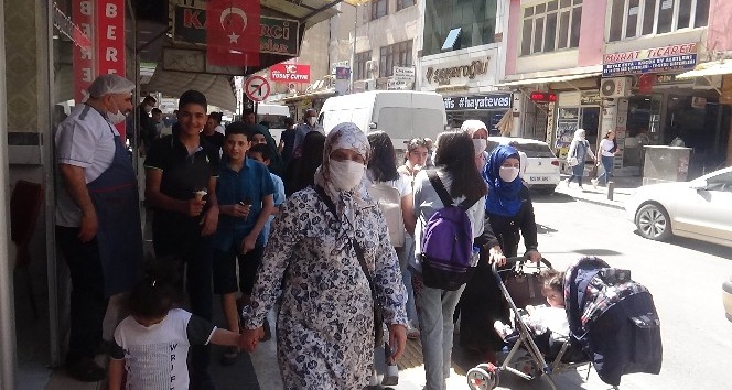 Kilis’te çocuklar dışarı çıktı