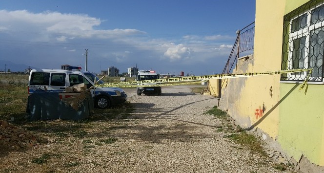 Karaman’da iki katlı müstakil ev karantinaya alındı