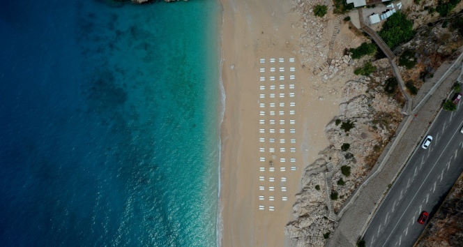 Dünyaca ünlü plajda ‘yeni düzen'