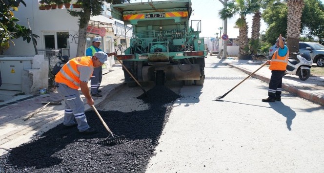Bodrum’de belediye ekipleri Bitez’de çalışmalarını sürdürüyor