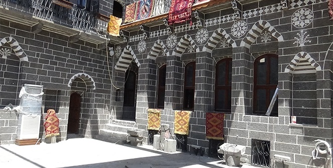 Teröristler talan etmişti, 700 yıllık konak yeniden açılıyor
