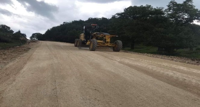 Bozalan Köyü’nün yolu asfaltlanıyor