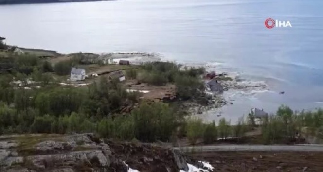 Norveç&#039;te toprak kayması sırasında 8 ev sürüklenerek suya gömüldü