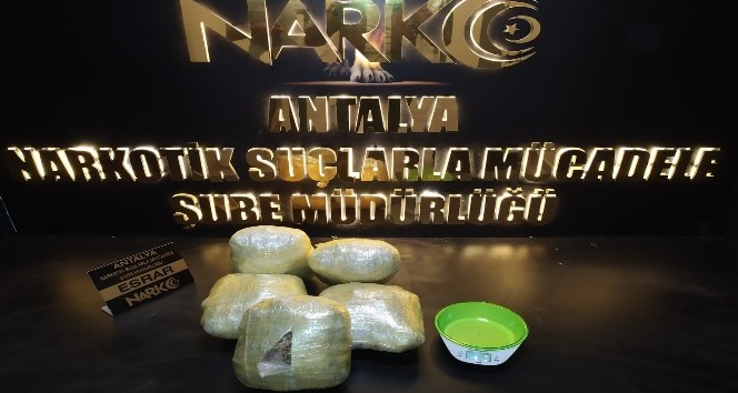 Antalya’da uyuşturucu operasyonu: 9 gözaltı