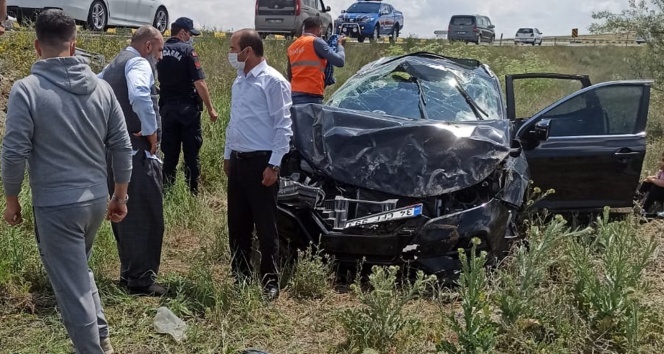 Kırıkkale&#039;de iki ayrı trafik kazası: 11 yaralı