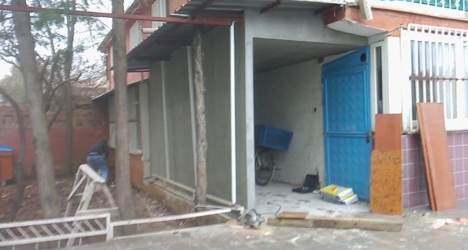 Uyuşturucu yuvası olan metruk bina, uyuşturucu ile mücadele merkezine çevrildi