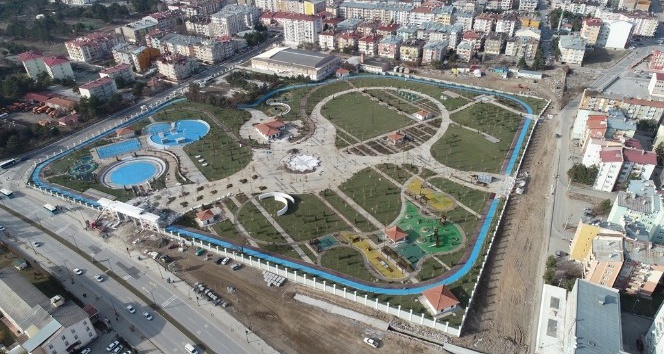 Anadolu’nun en büyük millet bahçesi açıldı