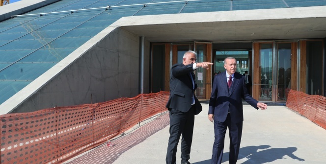 Cumhurbaşkanı Erdoğan, CSO ve Yargıtay hizmet binalarının inşaatlarını gezdi