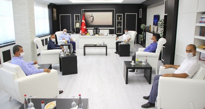 Milletvekili Dülger Rektör Karacoşkun’la bir araya geldi