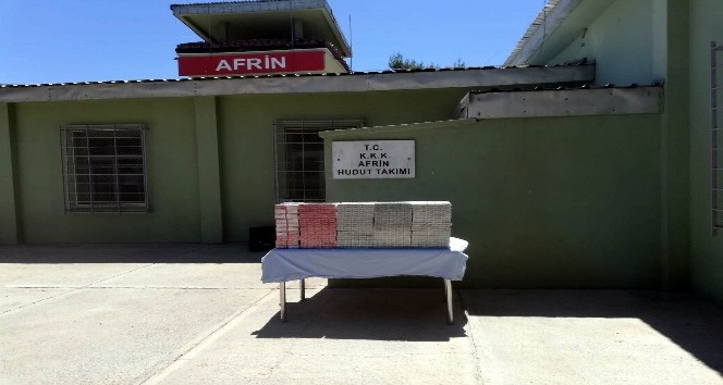 Sınırda kaçak sigara ele geçirildi