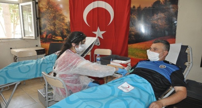 Kızıltepe emniyetinden kan bağışına destek