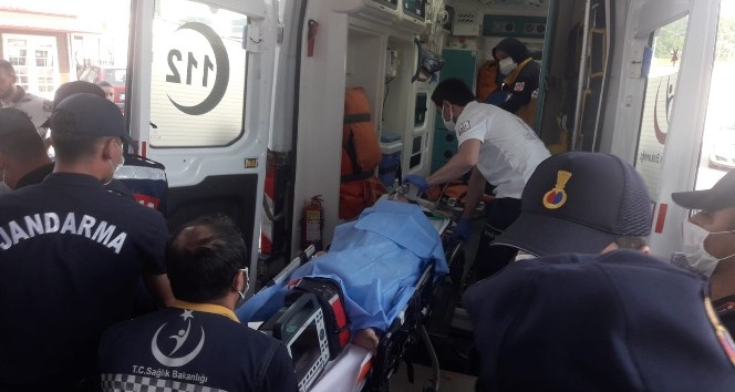 Ailesiyle piknik yapmaya giden 5 yaşındaki çocuk dereye düştü