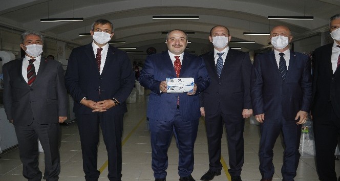 Bakan Varank: &quot;Türkiye maskenin ihracatını da yapabilecek&quot;