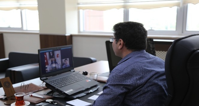 Rektör Karacoşkun YKS ve MSÜ hazırlık toplantısına katıldı