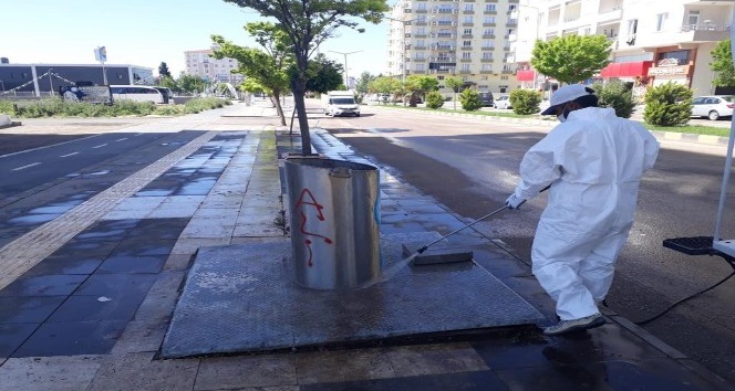 Belediyenin hizmet atağı sürüyor