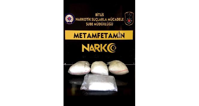 Bitlis’te 996 gram metanfetamin ele geçirildi
