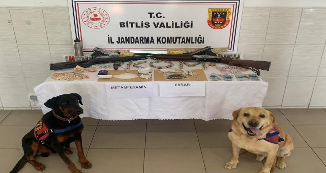 Bitlis’te uyuşturucu operasyonu: 14 gözaltı