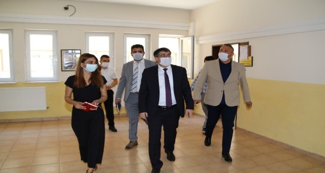Rektör Aktekin, ‘Üniversite olarak MSÜ ve YKS sınavları için tedbirleri aldık’