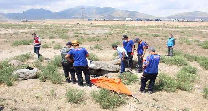 Kayıp Afganistan uyruklu çobanın cesedi su kuyusunda bulundu