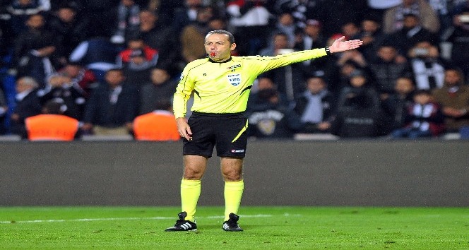 Fenerbahçe-Trabzonspor maçını Cüneyt Çakır yönetecek
